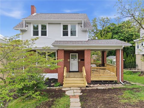 Photo of 1004 Biltmore Ave, Pittsburgh, PA 15216 (MLS # 1752551)