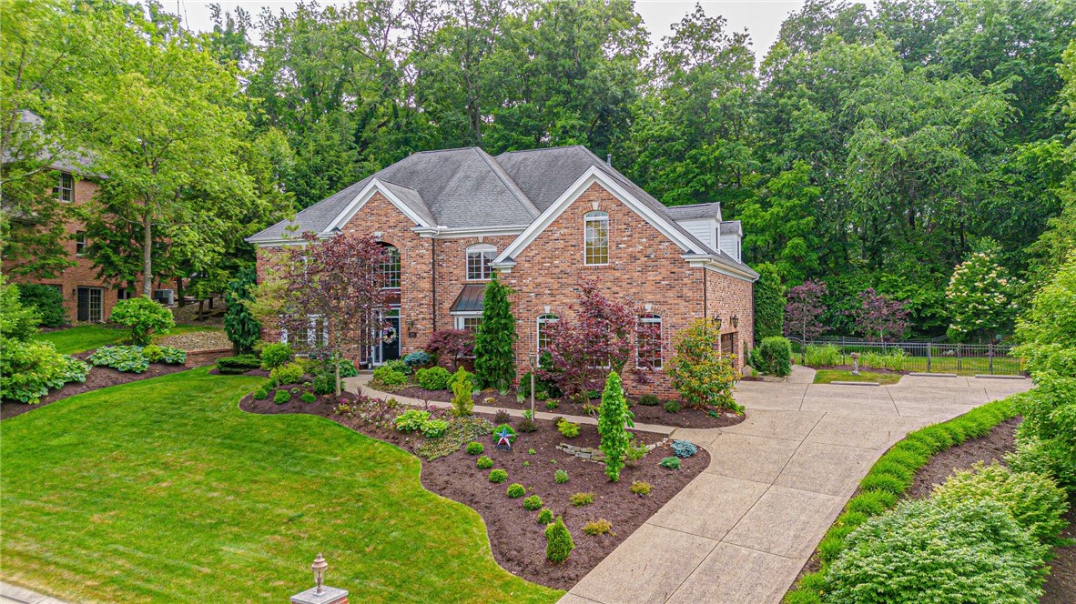 Photo 2 of 44 of 205 Woodridge Ct house