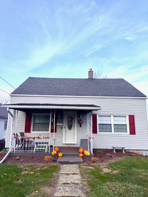 Photo of 20 Crawford St, Uniontown, PA 15401 (MLS # 1732166)