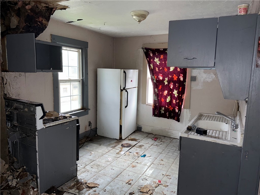 1805 4th Ave Ave, Beaver Falls, Pennsylvania image 25