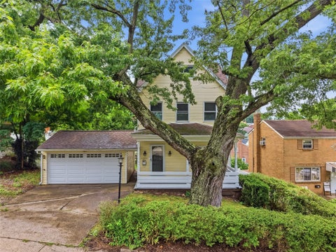 Photo of 1240 Dagmar Ave, Pittsburgh, PA 15216 (MLS # 1764445)