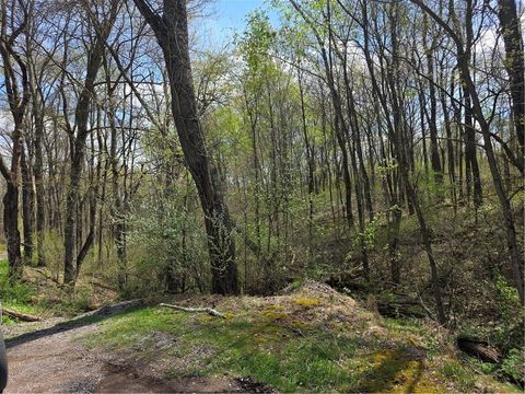 Photo of 242 Walker Rd, Freeport, PA 16229 (MLS # 1751974)
