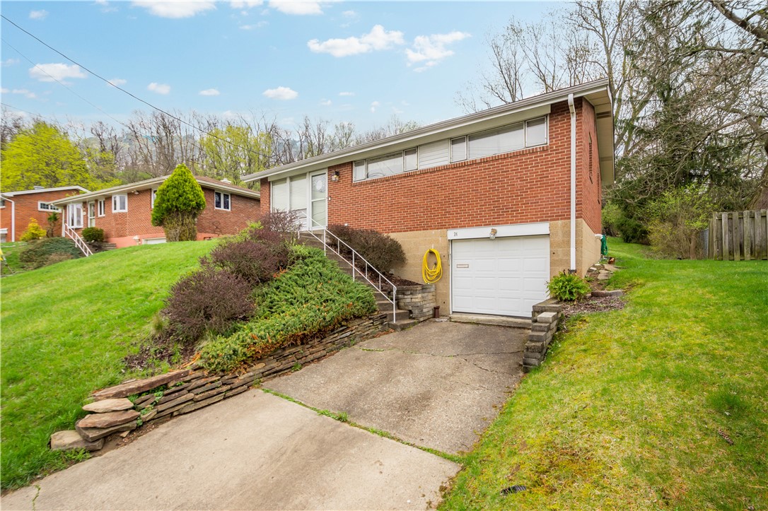 24 Woodruff Drive Dr, Carnegie, Pennsylvania image 3