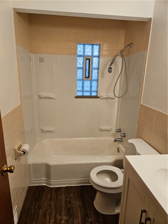 Glassport, Pennsylvania 15045, United States, 3 Bedrooms Bedrooms, ,1 BathroomBathrooms,Residential,Active,14213