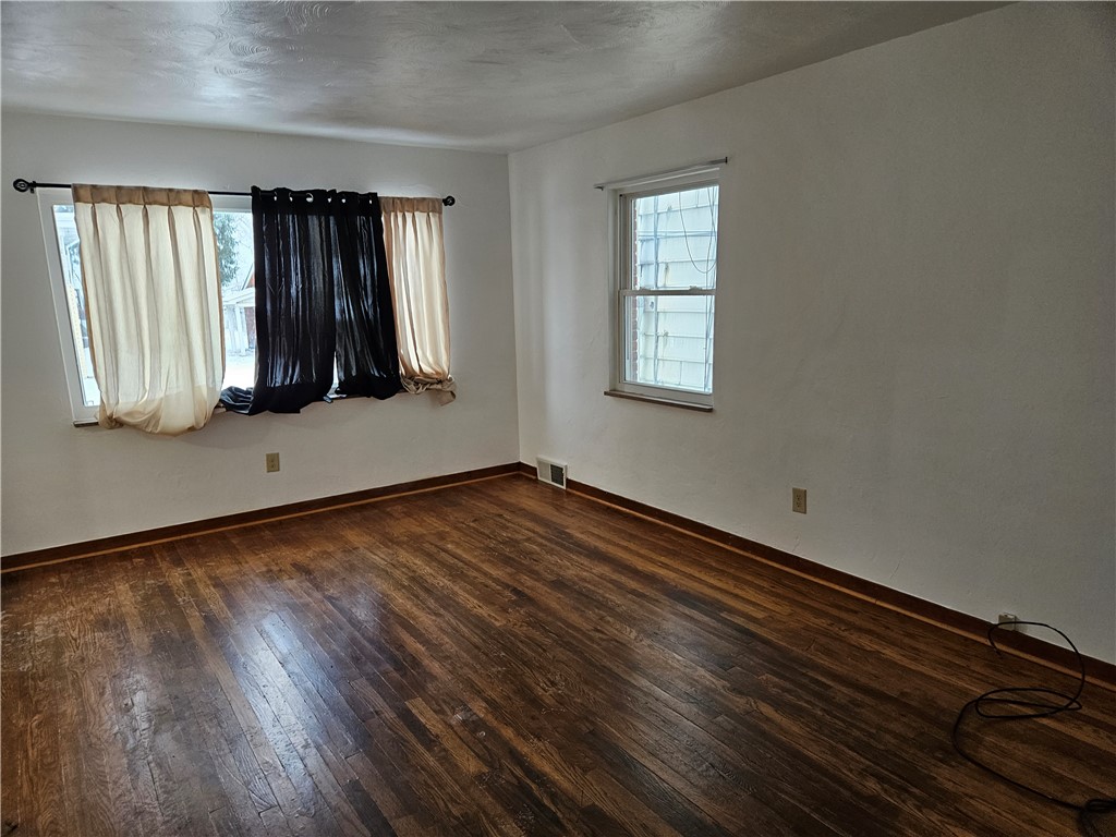 Glassport, Pennsylvania 15045, United States, 3 Bedrooms Bedrooms, ,1 BathroomBathrooms,Residential,Active,14213