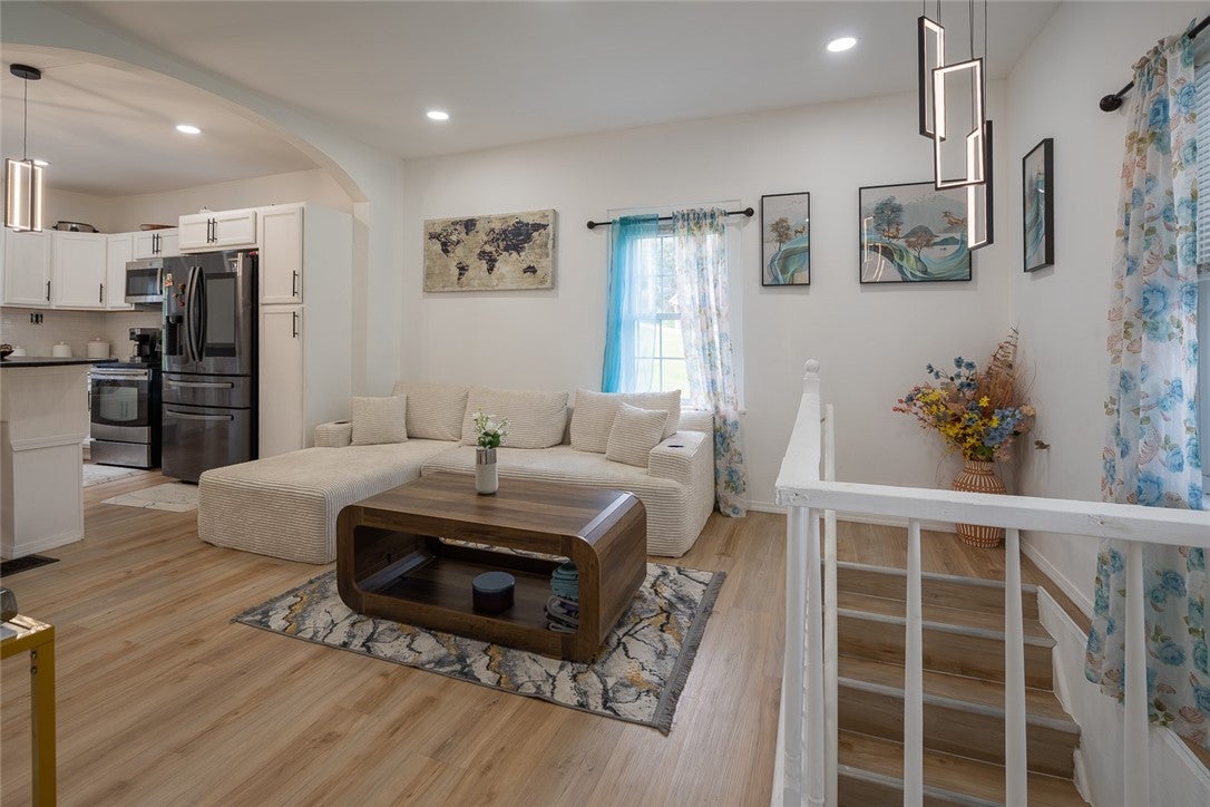6 Browarsky Blvd