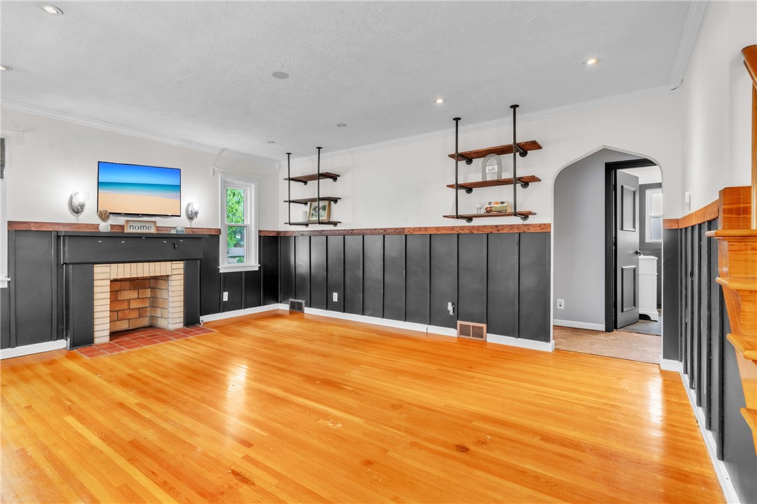 Hanover Twp, Pennsylvania 15021, United States, 3 Bedrooms Bedrooms, ,2 BathroomsBathrooms,Residential,Contingent,183609