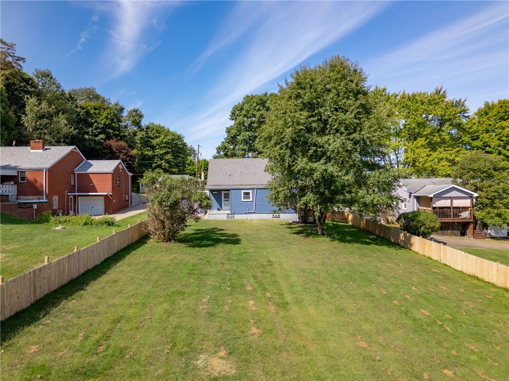 Hanover Twp, Pennsylvania 15021, United States, 3 Bedrooms Bedrooms, ,2 BathroomsBathrooms,Residential,Contingent,183609