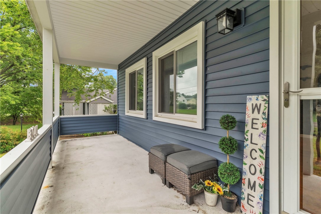 Hanover Twp, Pennsylvania 15021, United States, 3 Bedrooms Bedrooms, ,2 BathroomsBathrooms,Residential,Contingent,183609