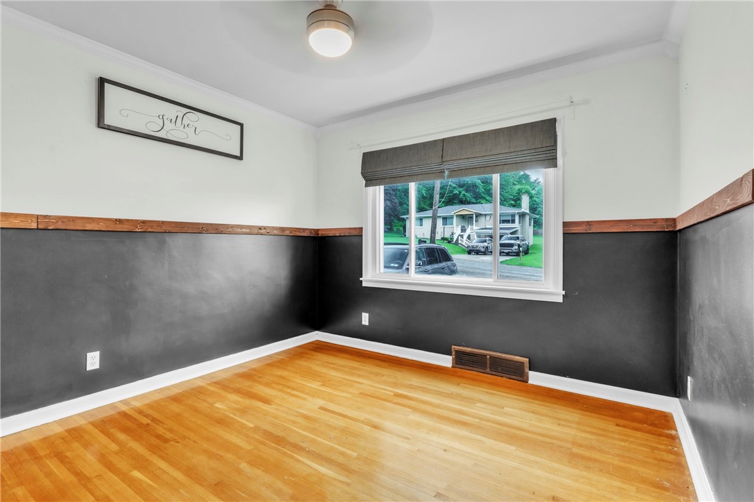 Hanover Twp, Pennsylvania 15021, United States, 3 Bedrooms Bedrooms, ,2 BathroomsBathrooms,Residential,Contingent,183609