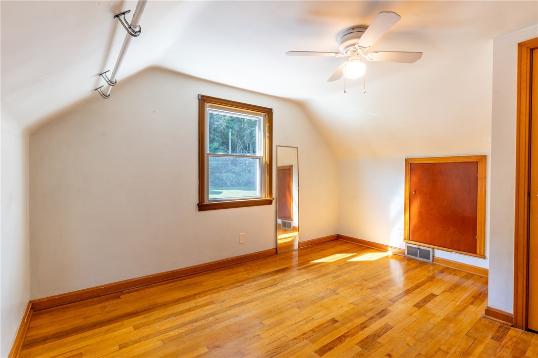 Hanover Twp, Pennsylvania 15021, United States, 3 Bedrooms Bedrooms, ,2 BathroomsBathrooms,Residential,Contingent,183609