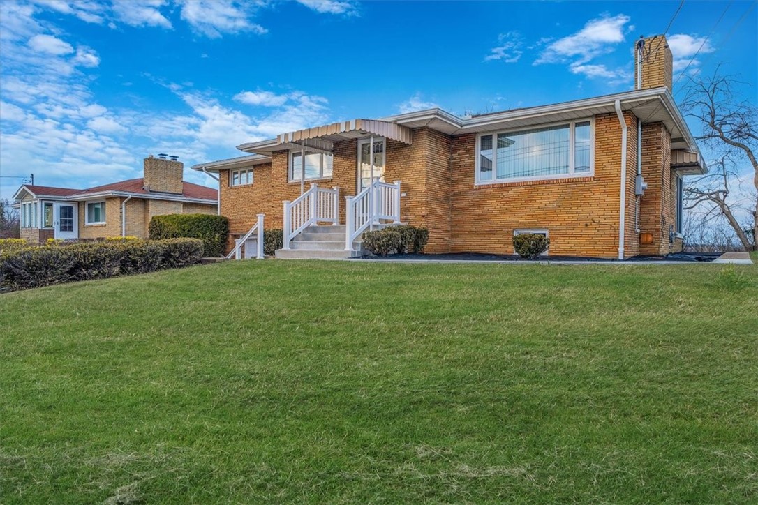1746 Clairton Rd Rd, West Mifflin, Pennsylvania image 2