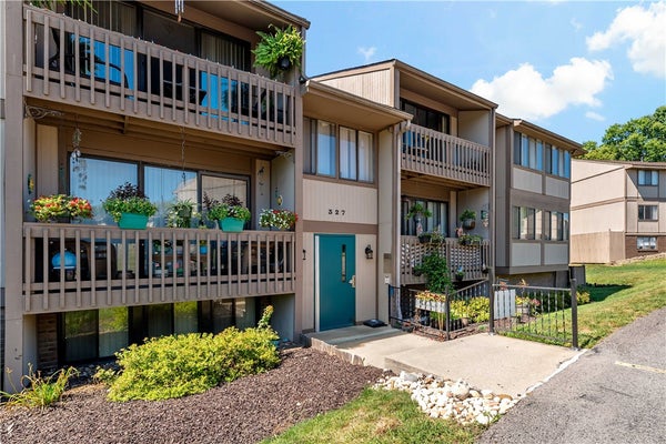 327 RIDGE POINT CIR APT A11, BRIDGEVILLE, PA 15017 - Image 4a826806adee2e6b965a4e68d3d42b97/4278085963