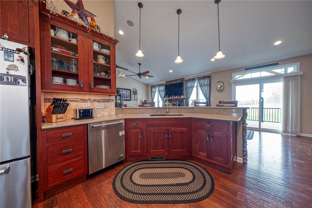 Burgettstown, Pennsylvania, 15021, United States, 3 Bedrooms Bedrooms, ,4 BathroomsBathrooms,Residential,Active,2032956