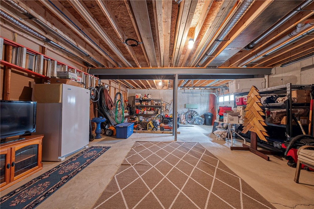 Burgettstown, Pennsylvania, 15021, United States, 3 Bedrooms Bedrooms, ,4 BathroomsBathrooms,Residential,Active,2032956