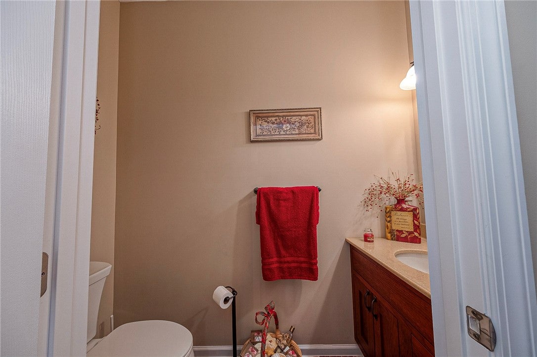 Burgettstown, Pennsylvania, 15021, United States, 3 Bedrooms Bedrooms, ,4 BathroomsBathrooms,Residential,Active,2032956