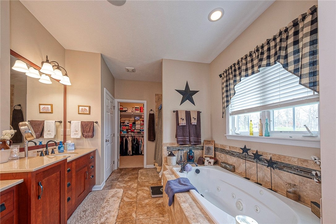 Burgettstown, Pennsylvania, 15021, United States, 3 Bedrooms Bedrooms, ,4 BathroomsBathrooms,Residential,Active,2032956