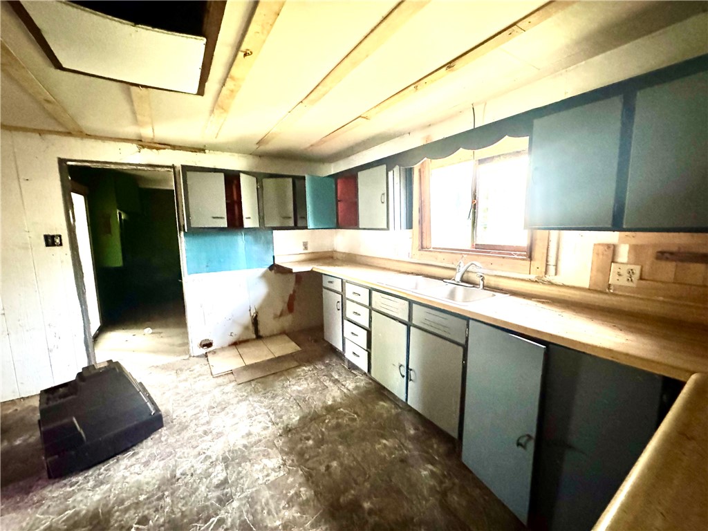 1011 Broadway Street