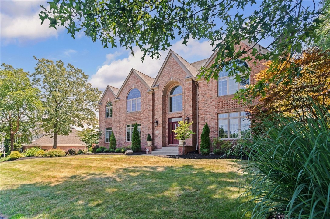 232 Alaqua Drive