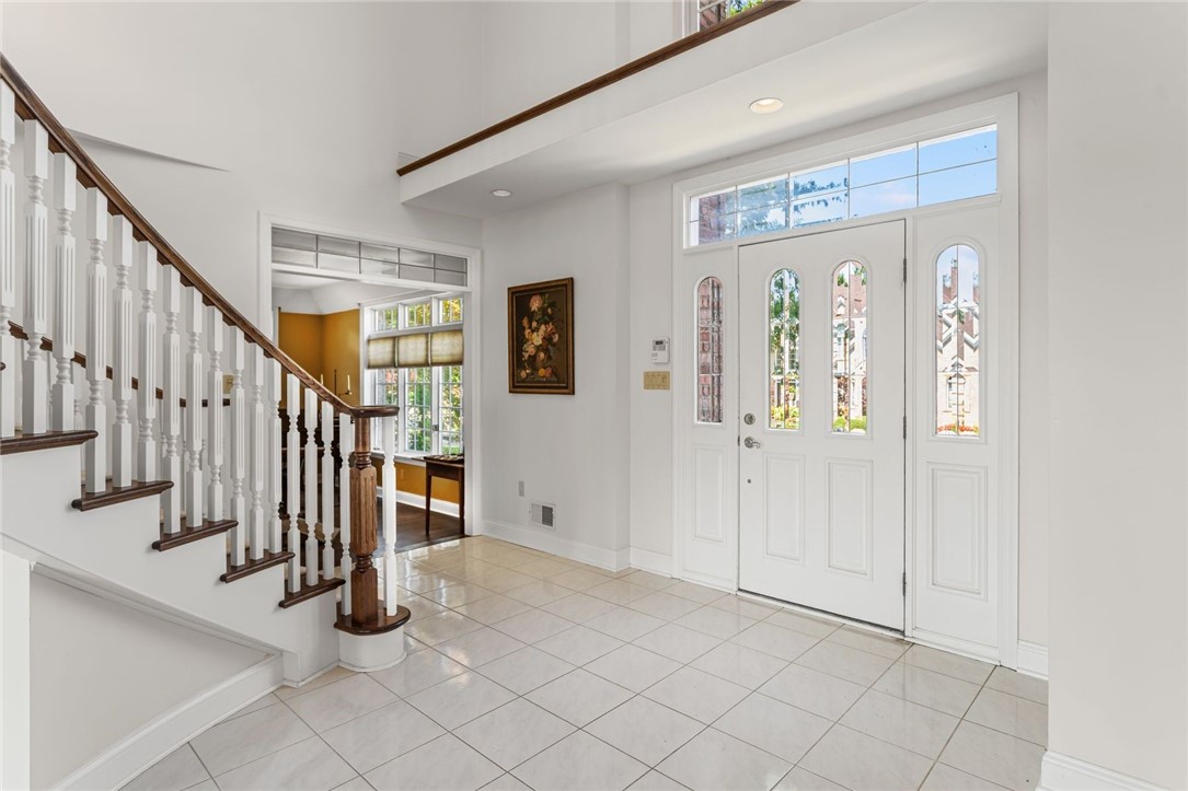 232 Alaqua Drive