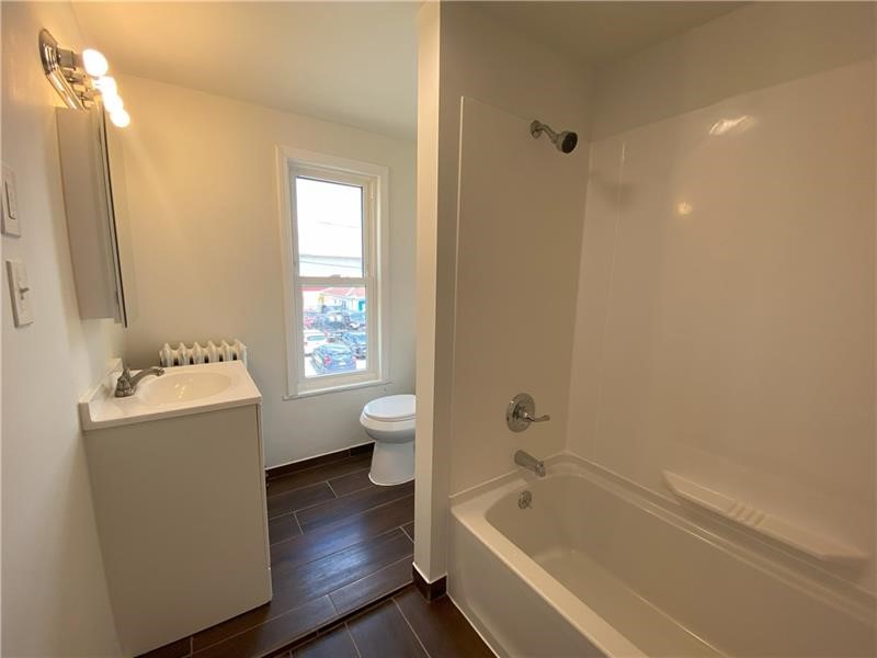 Youngwood, Pennsylvania 15697, United States, 4 Bedrooms Bedrooms, ,2 BathroomsBathrooms,Residential,Active,26881