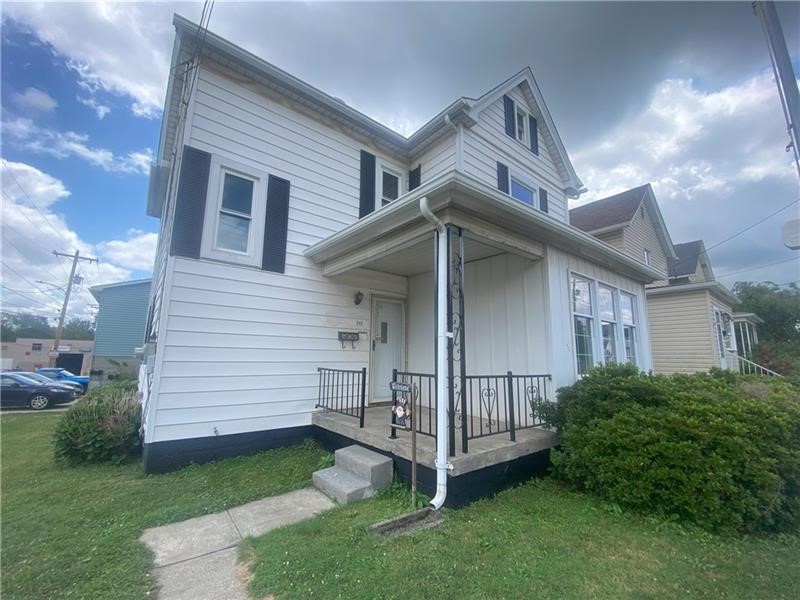 Youngwood, Pennsylvania 15697, United States, 4 Bedrooms Bedrooms, ,2 BathroomsBathrooms,Residential,Active,26881