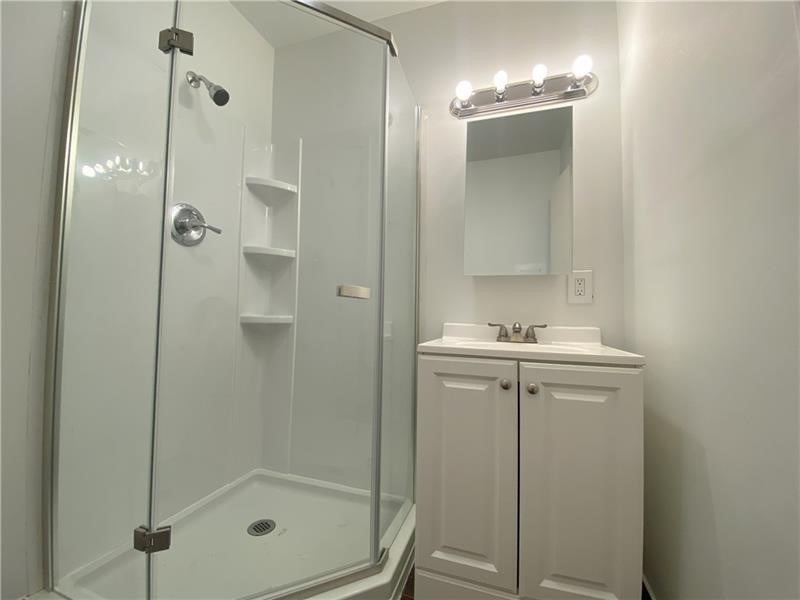 Youngwood, Pennsylvania 15697, United States, 4 Bedrooms Bedrooms, ,2 BathroomsBathrooms,Residential,Active,26881