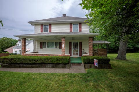 Photo of 623 Morton Ave, Butler, PA 16001 (MLS # 1762065)