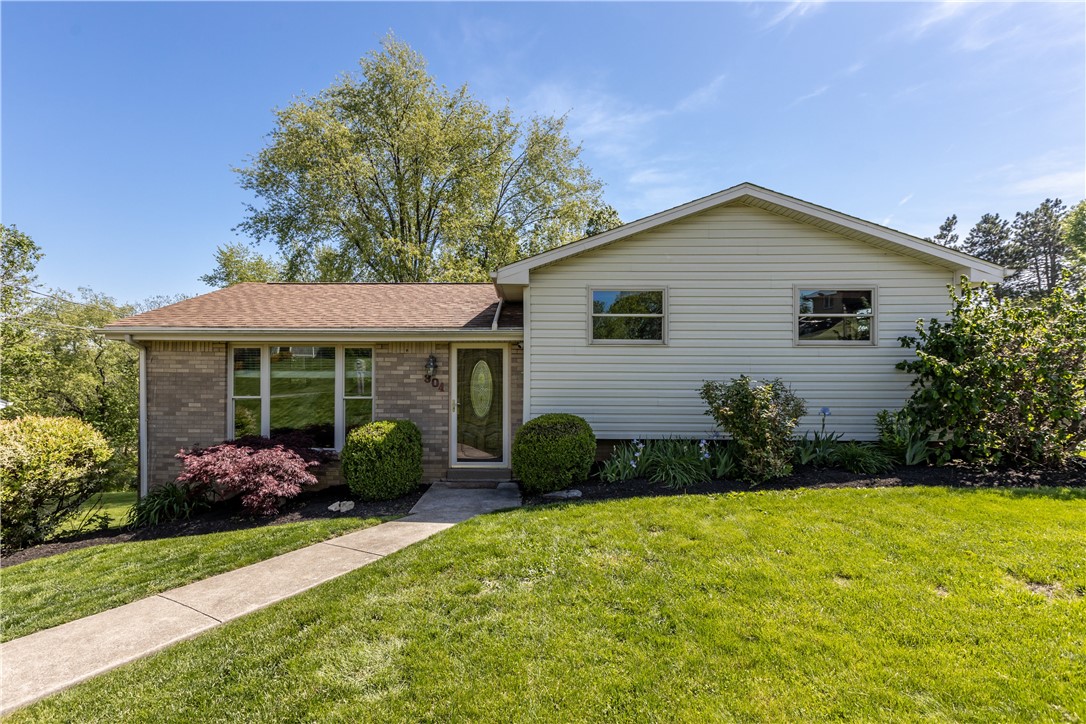 304 Crescent Dr Dr, Canton, Pennsylvania image 1