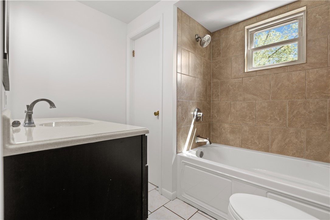 304 Crescent Dr Dr, Canton, Pennsylvania image 10
