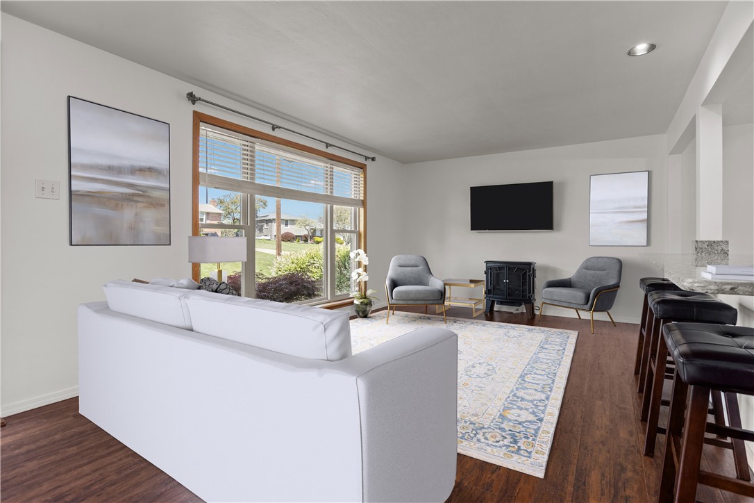 304 Crescent Dr