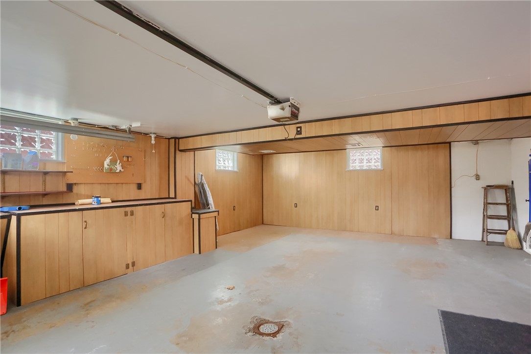 Cranberry Twp, Pennsylvania 16066, United States, 3 Bedrooms Bedrooms, ,3 BathroomsBathrooms,Residential,Contingent,2869