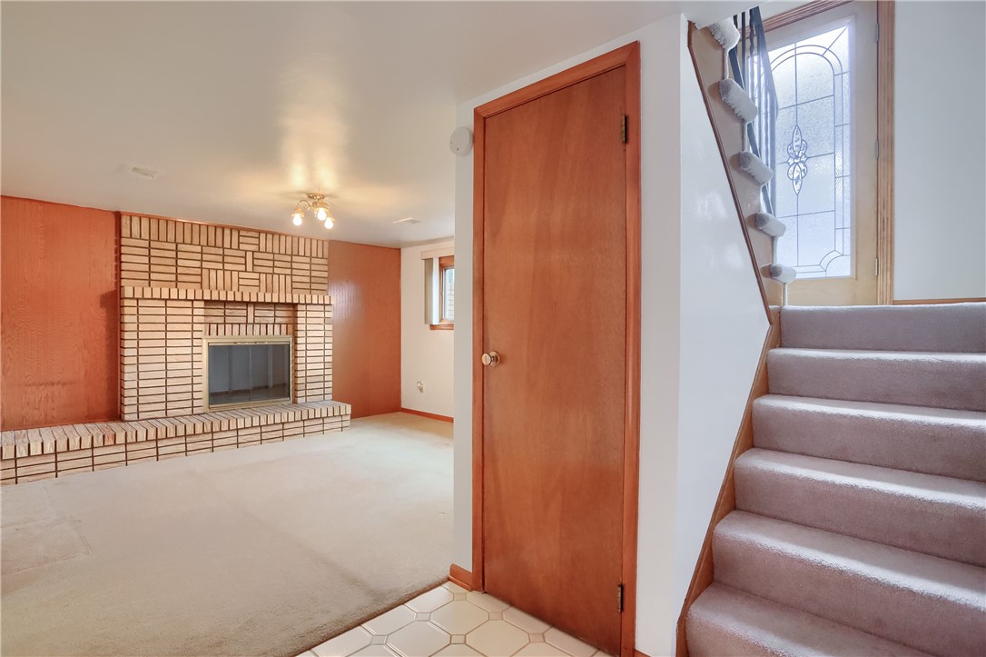 Cranberry Twp, Pennsylvania 16066, United States, 3 Bedrooms Bedrooms, ,3 BathroomsBathrooms,Residential,Contingent,2869