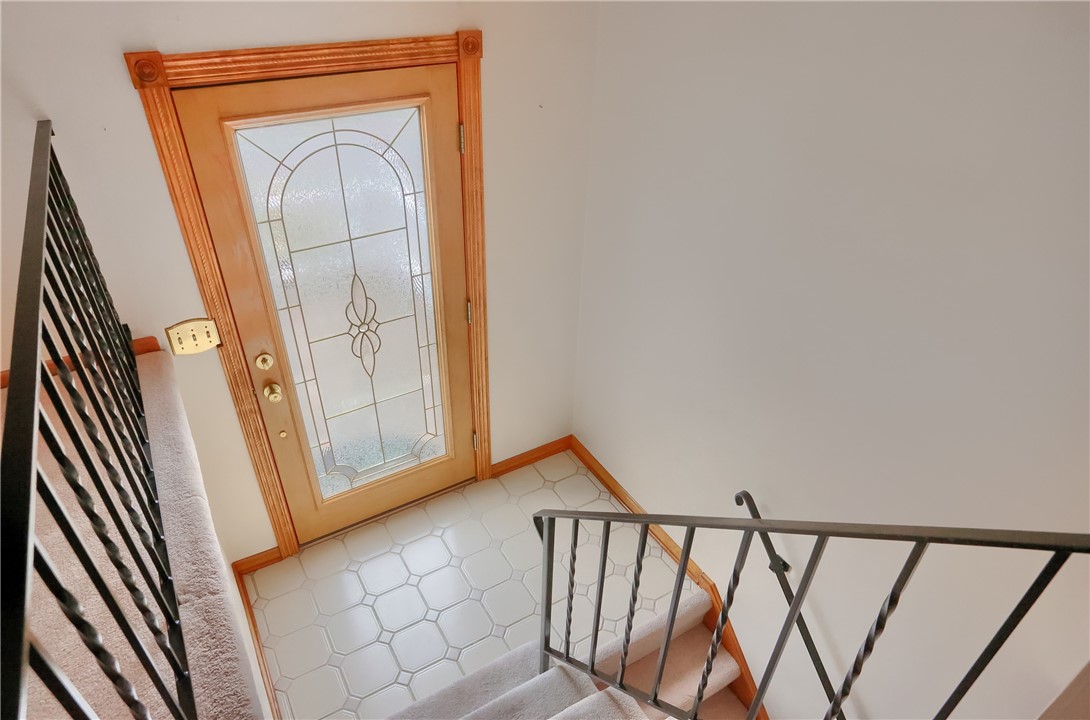 Cranberry Twp, Pennsylvania 16066, United States, 3 Bedrooms Bedrooms, ,3 BathroomsBathrooms,Residential,Contingent,2869