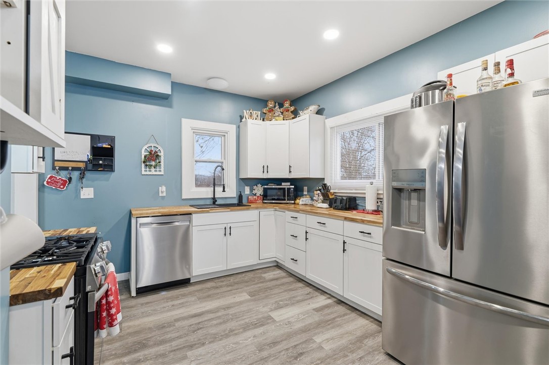 City Of Washington, Pennsylvania 15301, United States, 4 Bedrooms Bedrooms, ,2 BathroomsBathrooms,Residential,Active,250575