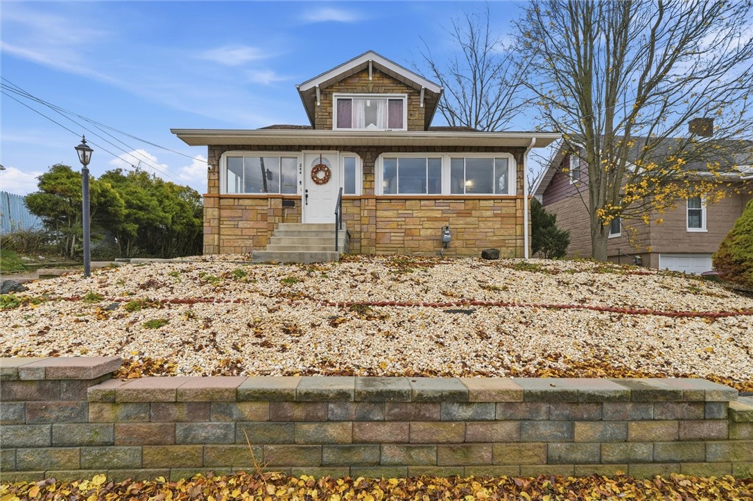 City Of Washington, Pennsylvania 15301, United States, 4 Bedrooms Bedrooms, ,2 BathroomsBathrooms,Residential,Active,250575