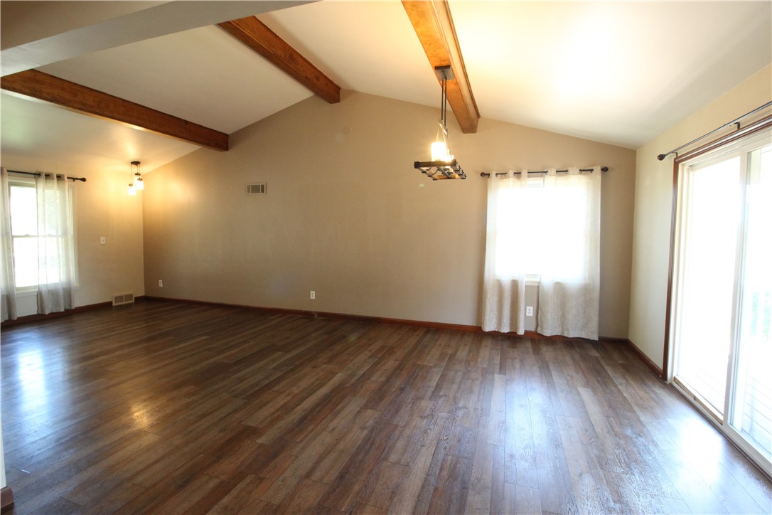 100 Nassau St