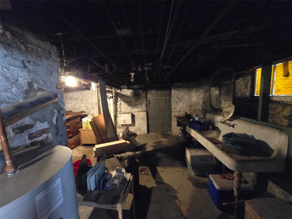 Jeannette, Pennsylvania 15644, United States, 3 Bedrooms Bedrooms, ,3 BathroomsBathrooms,Residential,Active,179957