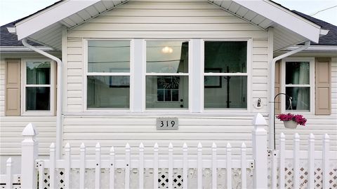 Photo of 319 Kertis Ave, New Kensington, PA 15068 (MLS # 1751200)