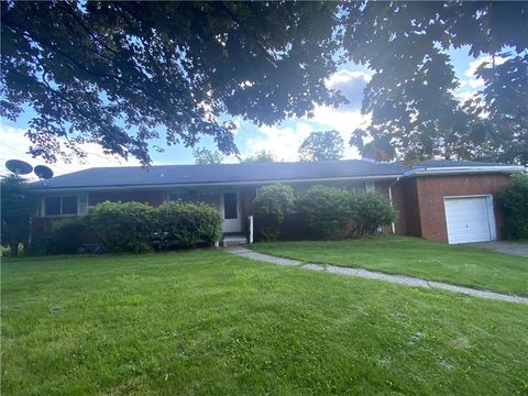 945 Brodhead Rd Moon/Crescent Twp PA 15108