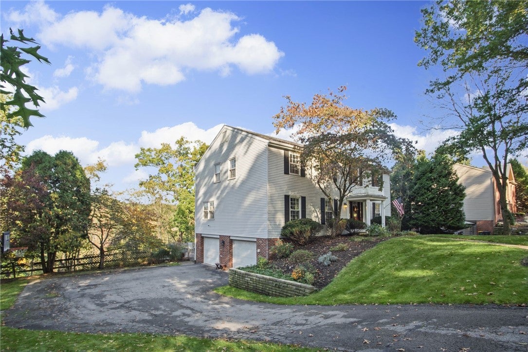 2437 Bellwood Drive