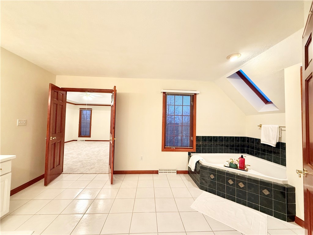 1026 Lexington Dr Dr, Murrysville, Pennsylvania image 24