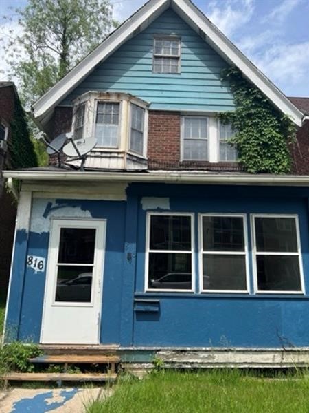 816 Franklin Ave Ave, Aliquippa, Pennsylvania image 1