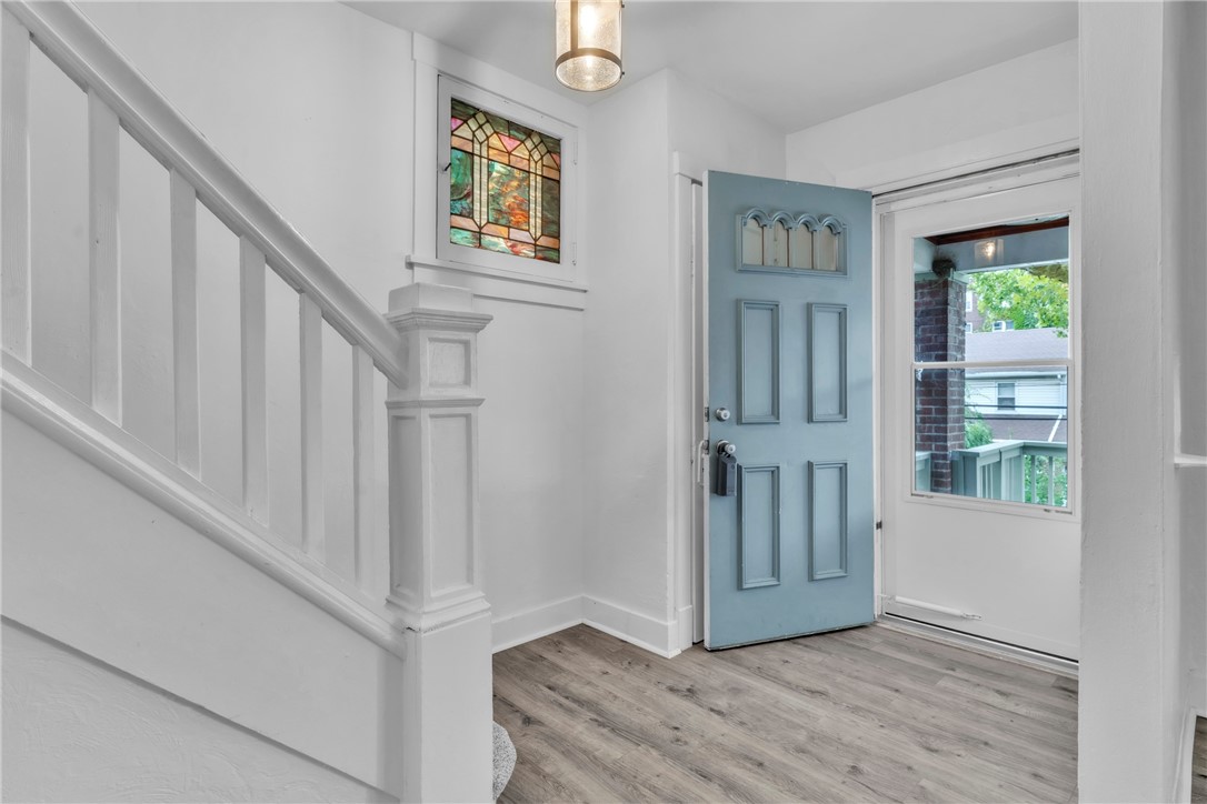 Dormont, Pennsylvania 15216, United States, 3 Bedrooms Bedrooms, ,1 BathroomBathrooms,Residential,Active,191160