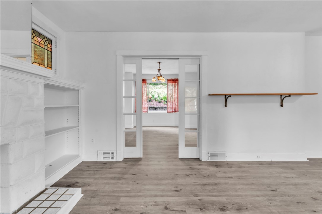 Dormont, Pennsylvania 15216, United States, 3 Bedrooms Bedrooms, ,1 BathroomBathrooms,Residential,Active,191160