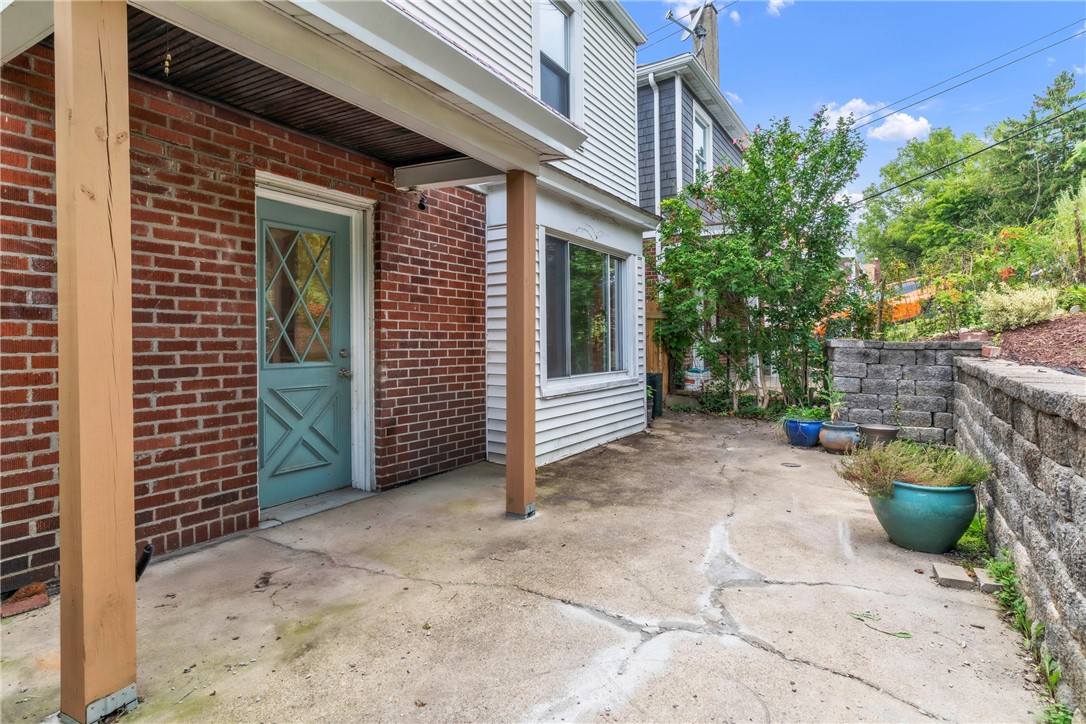 Dormont, Pennsylvania 15216, United States, 3 Bedrooms Bedrooms, ,1 BathroomBathrooms,Residential,Active,191160