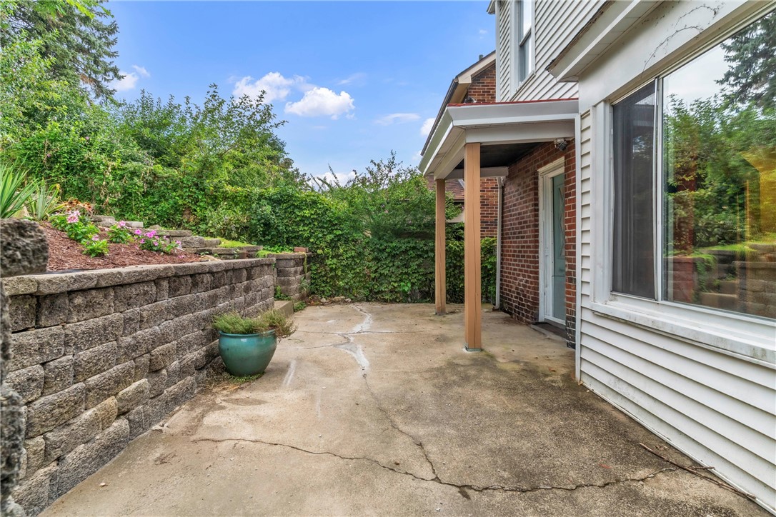 Dormont, Pennsylvania 15216, United States, 3 Bedrooms Bedrooms, ,1 BathroomBathrooms,Residential,Active,191160