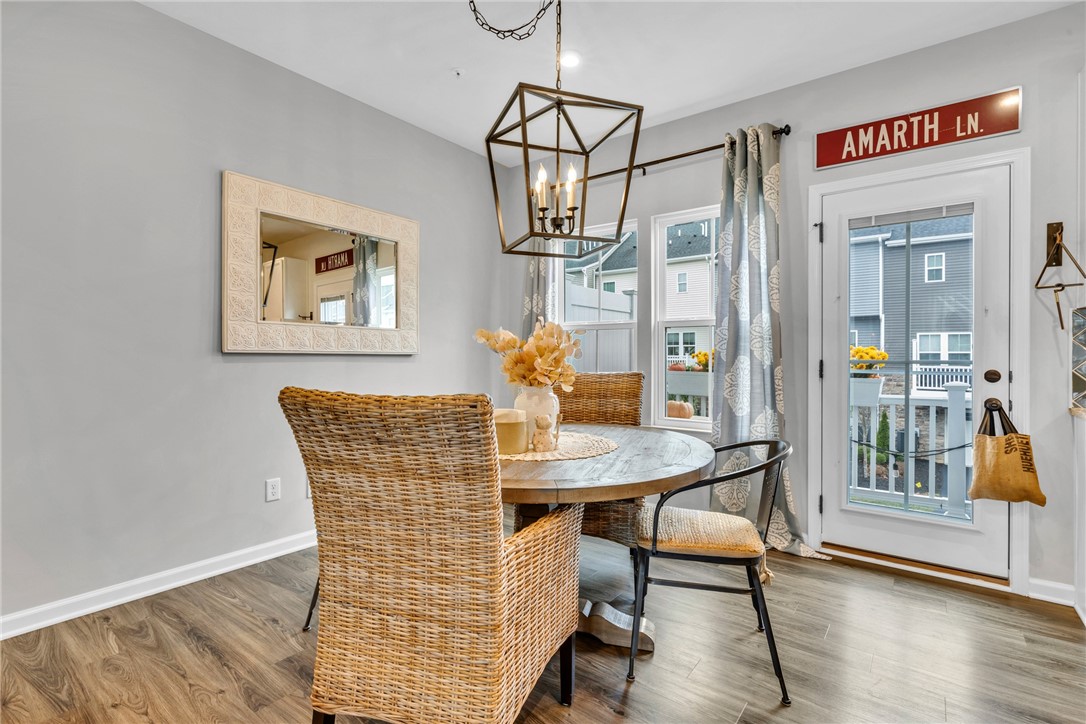 Cranberry Twp, Pennsylvania 16066, United States, 4 Bedrooms Bedrooms, ,3 BathroomsBathrooms,Residential,Contingent,151941