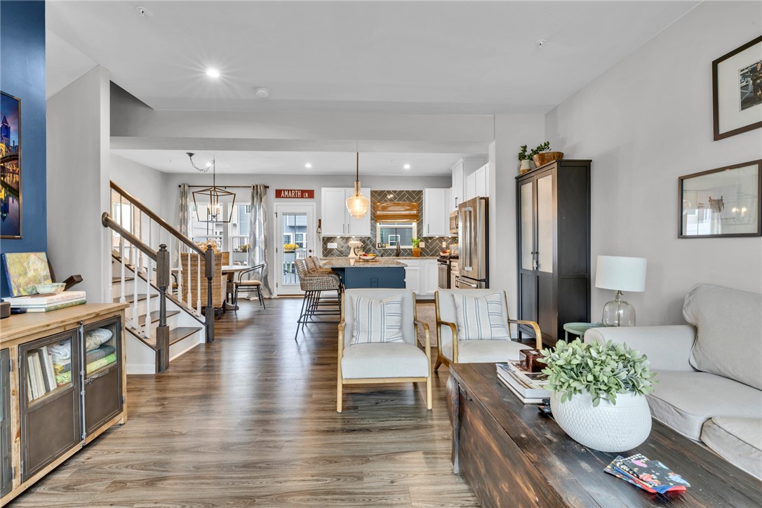 Cranberry Twp, Pennsylvania 16066, United States, 4 Bedrooms Bedrooms, ,3 BathroomsBathrooms,Residential,Contingent,151941