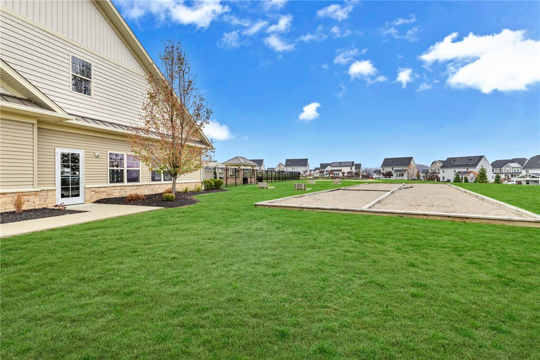 Cranberry Twp, Pennsylvania 16066, United States, 4 Bedrooms Bedrooms, ,3 BathroomsBathrooms,Residential,Contingent,151941